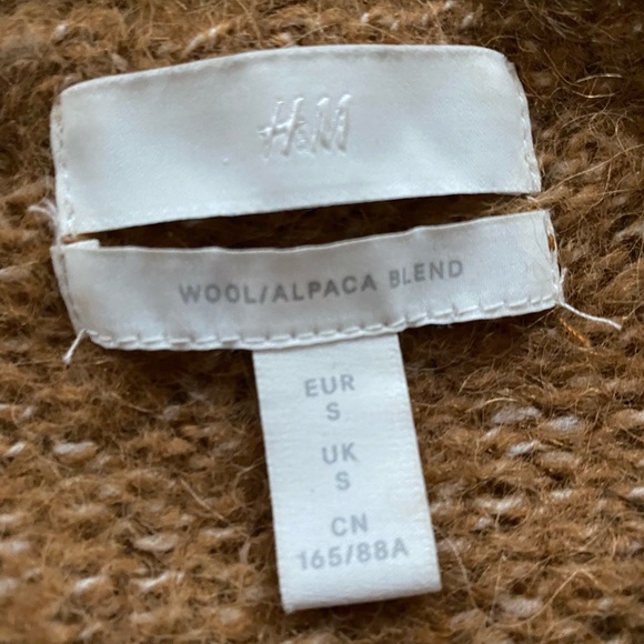 Winter sweater - Picture 2 of 2